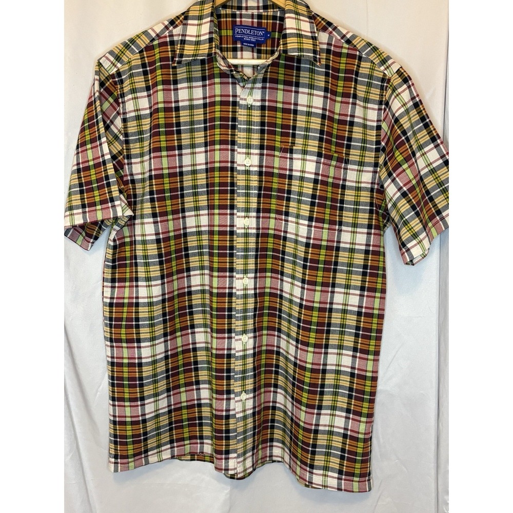 Pendleton Men's Button up Woolen Mills Plaid Short Sleeve Fitted Shirt, size Med